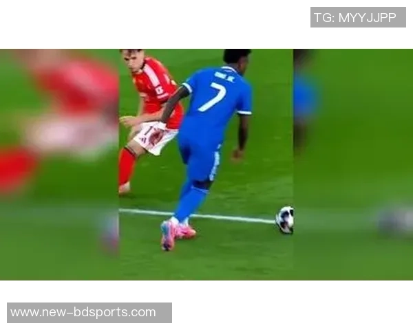 激情四溢的绿茵场上决战风云激荡的足球赛让人热血沸腾的瞬间回顾 激情四溢的绿茵场上决战风云激荡的足球赛让人热血沸腾的瞬间回顾